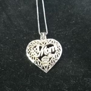 #1 Mom Pendant & Necklace